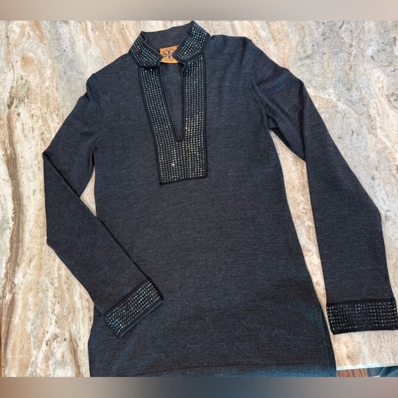Women’s TORY BURCH 100% Merino Wool Charcoal gray embellished sweater- Size XS - Picture 3 of 7